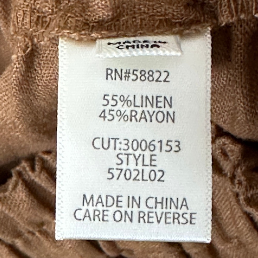 Max Studio Relaxed Cropped Elastic-Waist Pants in Camel - Picture 6 of 7